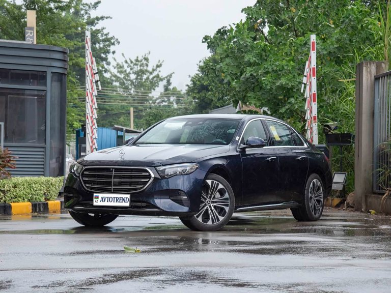 Mercedes-Benz E-Class PHEV