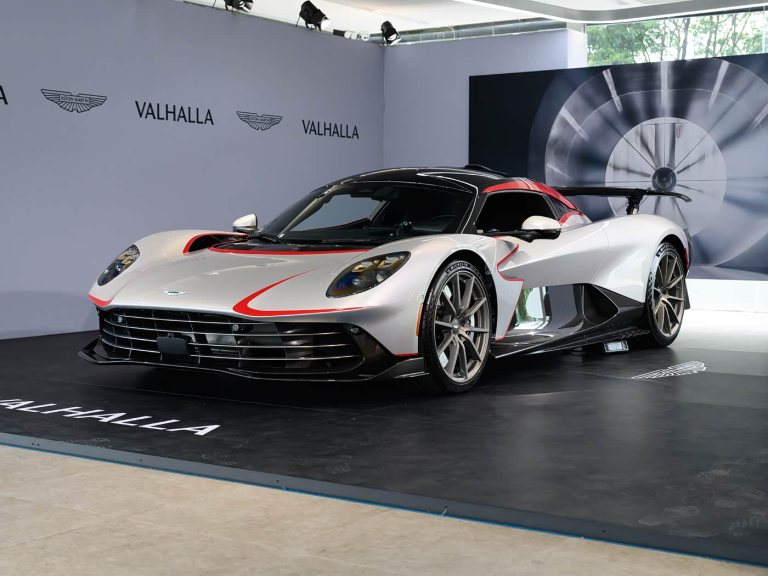 Aston Martin Valhalla